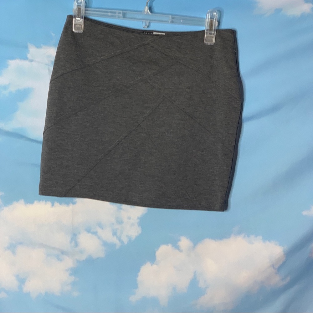 Basic House- Gray Stretchy Miniskirt size Medium